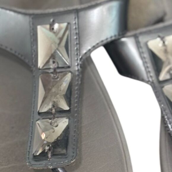Fitflop Womens Pietra Pewter Leather T-Strap Sandals Rhinestone Thong  Size 7 - Picture 5 of 7